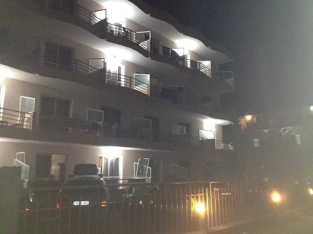 Jurgen Aparthotel Velipojë