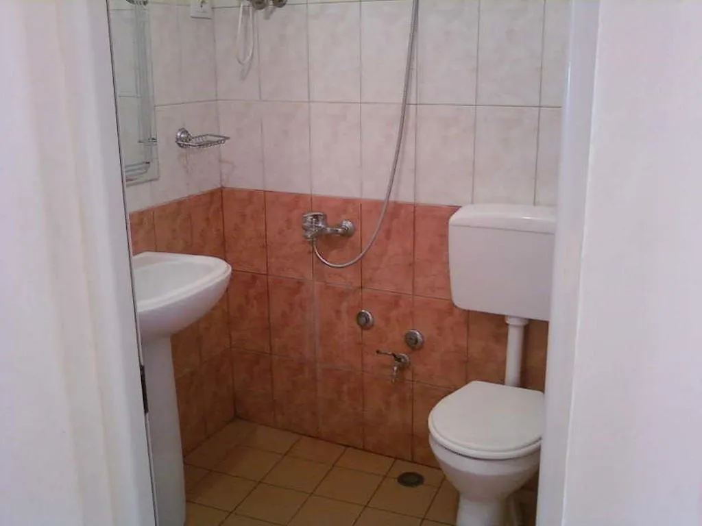 ****  Jurgen Aparthotel Velipojë Albanien